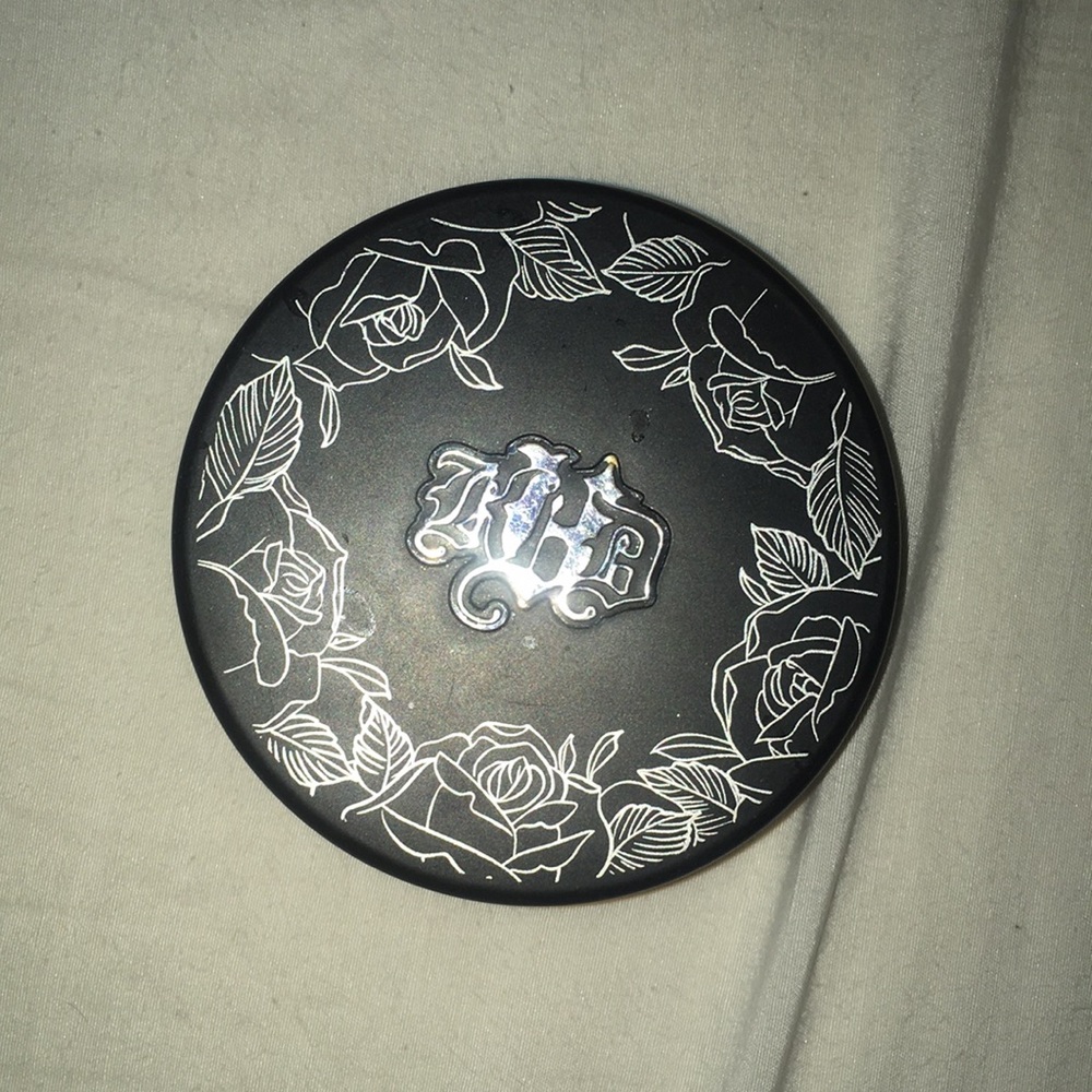 Kat Von D tattoo lock it foundation